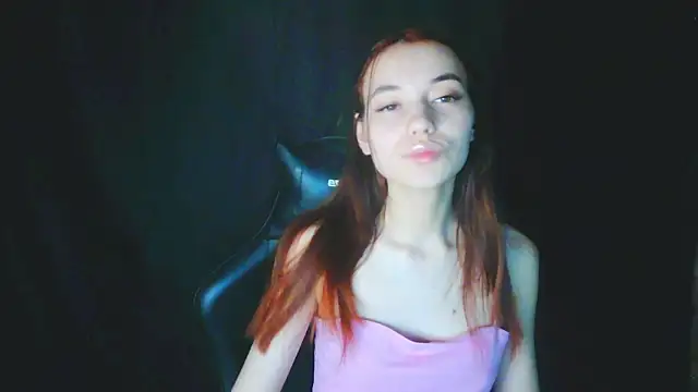 Snapshot of liza__kitty chatting on 04/18/26, 04:44 liza kitty online show from 04/18/26, 04:44