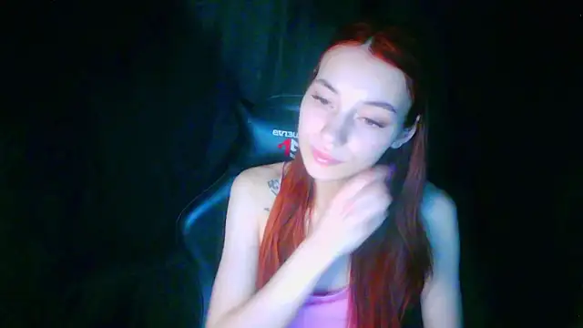 Snapshot of liza__kitty chatting on 04/20/26, 04:43 liza kitty online show from 04/20/26, 04:43