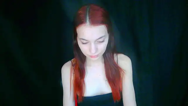 Snapshot of liza__kitty chatting on 05/01/26, 01:32 liza kitty online show from 05/01/26, 01:32