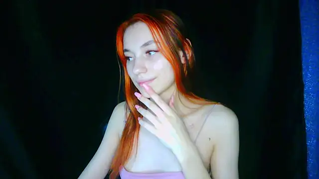 Snapshot of liza__kitty chatting on 05/13/26, 05:32 liza kitty online show from 05/13/26, 05:32
