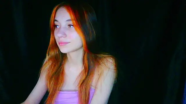 Snapshot of liza__kitty chatting on 05/25/26, 05:19 liza kitty online show from 05/25/26, 05:19