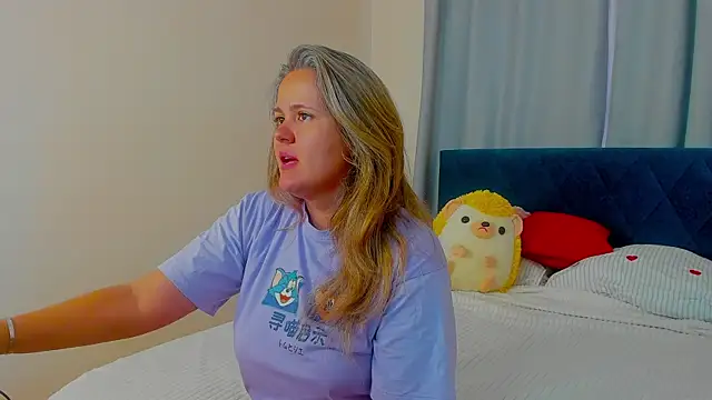 LilyBel online show from 06/04/26, 01:11