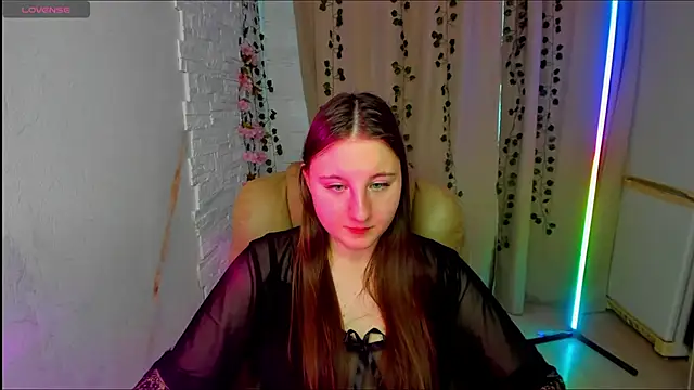 Snapshot of EvaxCharm chatting on 02/15/26, 06:43 EvaxCharm online show from 02/15/26, 06:43