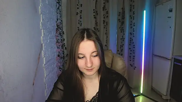 Snapshot of EvaxCharm chatting on 02/20/26, 01:46 EvaxCharm online show from 02/20/26, 01:46