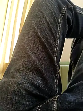 Snapshot of Romantic_rakesh_12 chatting on 02/11/26, 08:19 Romantic rakesh 12 online show from 02/11/26, 08:19