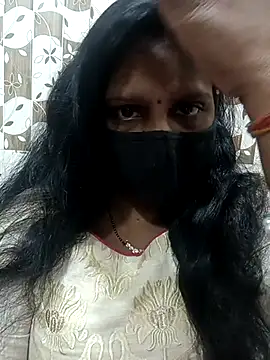 Snapshot of Parul-009 chatting on 02/03/26, 06:40 Parul-009 online show from 02/03/26, 06:40