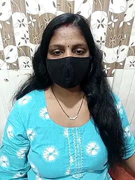 Snapshot of Parul-009 chatting on 02/05/26, 05:12 Parul-009 online show from 02/05/26, 05:12