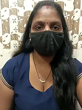 Snapshot of Parul-009 chatting on 02/20/26, 05:48 Parul-009 online show from 02/20/26, 05:48