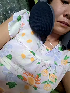 Snapshot of Baby-loveass69 chatting on 02/06/26, 12:08 Baby-loveass69 online show from 02/06/26, 12:08