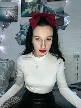 Snapshot of Carolina_G0lden chatting on 03/06/26, 09:11 Carolina G0lden online show from 03/06/26, 09:11