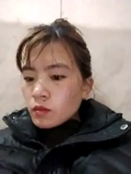 Snapshot of Queen-love45 chatting on 02/10/26, 01:32 Queen-love45 online show from 02/10/26, 01:32