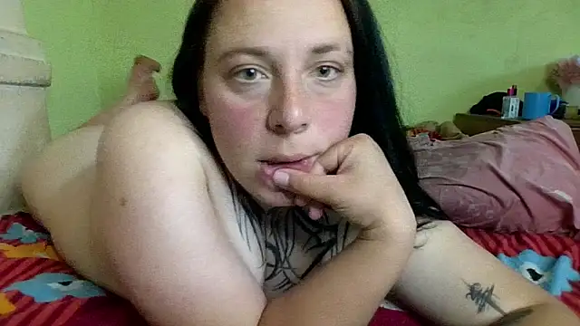 MillaSourety online show from 06/03/26, 02:33