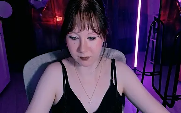 Snapshot of marty_bree chatting on 05/31/26, 07:04 marty bree online show from 05/31/26, 07:04