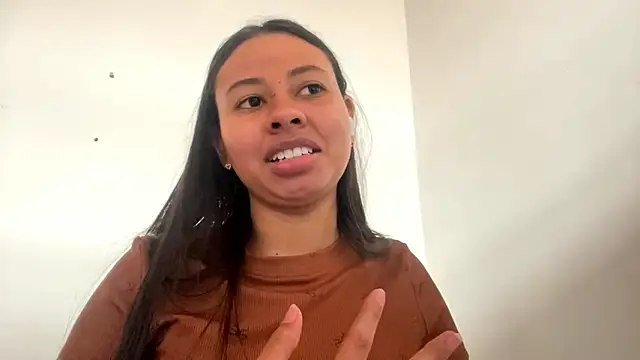 Snapshot of LawandaFriedberg chatting on 02/11/26, 04:23 LawandaFriedberg online show from 02/11/26, 04:23