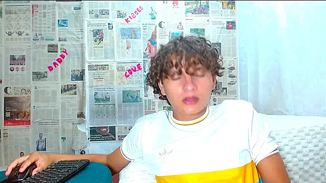 Snapshot of arielnoir6958 chatting on 02/03/26, 02:53 arielnoir6958 online show from 02/03/26, 02:53