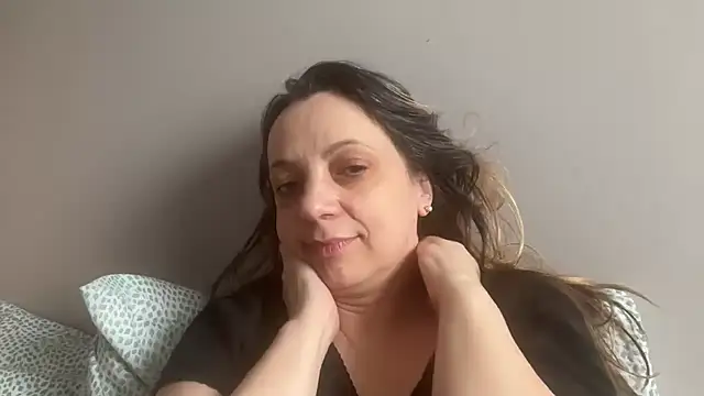 ShyFlameLive online show from 04/29/26, 01:04