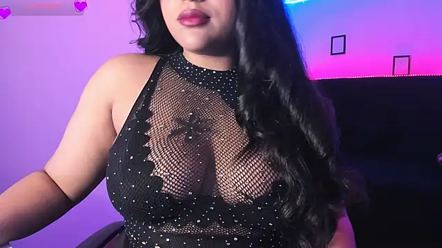 Snapshot of Kamala_Khan_Tx chatting on 02/19/26, 04:03 Kamala Khan Tx online show from 02/19/26, 04:03