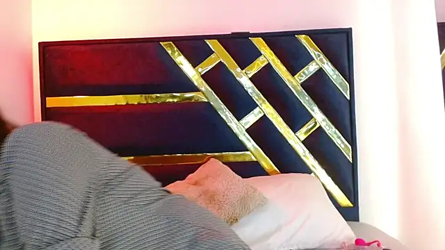 Snapshot of Iris_bloom69 chatting on 03/09/26, 12:53 Iris bloom69 online show from 03/09/26, 12:53