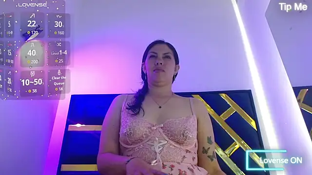 Snapshot of Iris_bloom69 chatting on 04/03/26, 12:36 Iris bloom69 online show from 04/03/26, 12:36