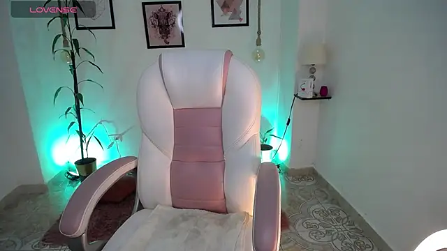 adhara 11 online show from 03/02/26, 11:00