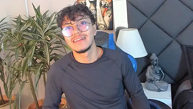 kai storn online show from 04/12/26, 11:48