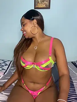 LUCIA-FERRERO online show from 02/07/26, 03:27