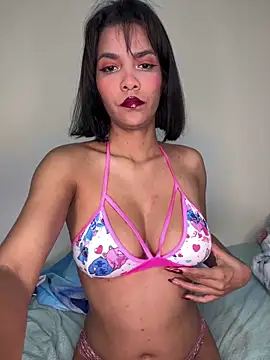 Kitty Wild 19 online show from 04/05/26, 08:33