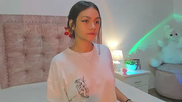 Jennifer Lee  online show from 02/20/26, 10:21