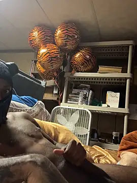 Snapshot of ProveYourLoyalty2 chatting on 03/23/26, 08:18 ProveYourLoyalty2 online show from 03/23/26, 08:18