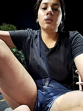 Snapshot of Cris18sexy chatting on 02/15/26, 01:24 Cris18sexy online show from 02/15/26, 01:24