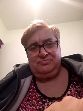 SusanStar874 online show from 03/25/26, 04:24