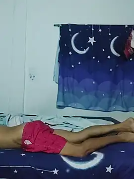 Snapshot of Perla_and_Maikol chatting on 02/19/26, 09:05 Perla and Maikol online show from 02/19/26, 09:05