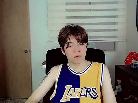 duvisex19 online show from 02/06/26, 09:29