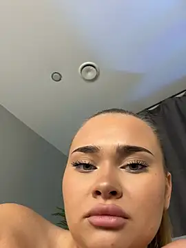 MonicaWestt online show from 02/06/26, 07:45