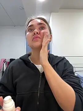 MonicaWestt online show from 03/12/26, 06:30