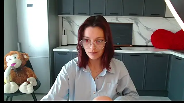 Eva Avea online show from 03/25/26, 07:47