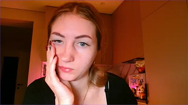 Snapshot of BluueSilk chatting on 02/02/26, 06:23 BluueSilk online show from 02/02/26, 06:23