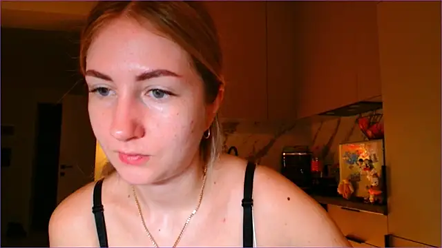 Snapshot of BluueSilk chatting on 02/07/26, 06:28 BluueSilk online show from 02/07/26, 06:28