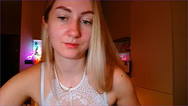 Snapshot of BluueSilk chatting on 02/11/26, 06:29 BluueSilk online show from 02/11/26, 06:29