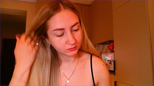 Snapshot of BluueSilk chatting on 02/16/26, 06:20 BluueSilk online show from 02/16/26, 06:20