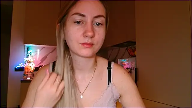 Snapshot of BluueSilk chatting on 02/18/26, 06:09 BluueSilk online show from 02/18/26, 06:09