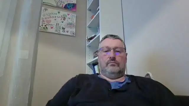 Snapshot of doudou310 chatting on 02/13/26, 04:19 doudou310 online show from 02/13/26, 04:19