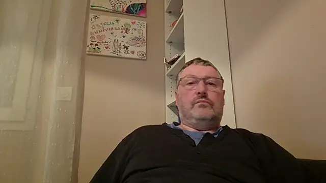 Snapshot of doudou310 chatting on 02/16/26, 05:03 doudou310 online show from 02/16/26, 05:03