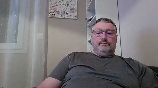 Snapshot of doudou310 chatting on 03/01/26, 05:09 doudou310 online show from 03/01/26, 05:09