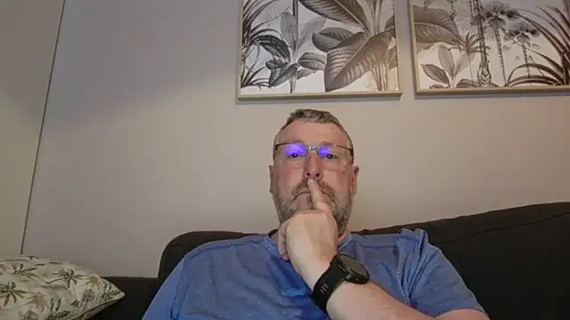 doudou310 online show from 03/15/26, 05:02