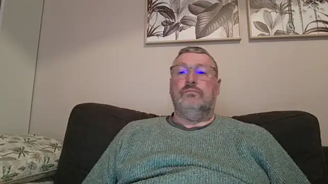 doudou310 online show from 03/16/26, 05:44