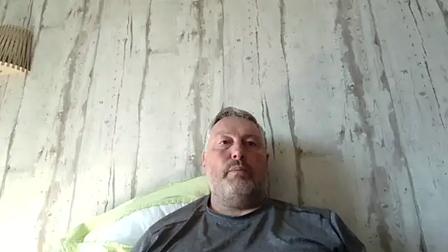 doudou310 online show from 04/08/26, 08:25