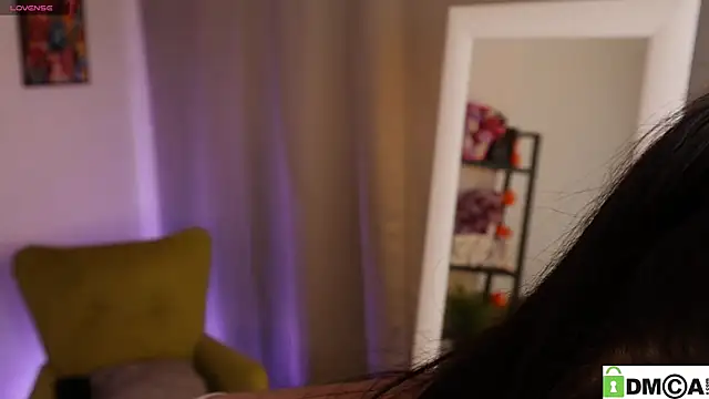 Noiry Vuvez online show from 04/03/26, 08:18