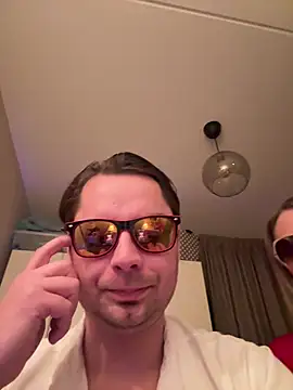 Snapshot of hottogetherNL chatting on 02/14/26, 09:44 hottogetherNL online show from 02/14/26, 09:44