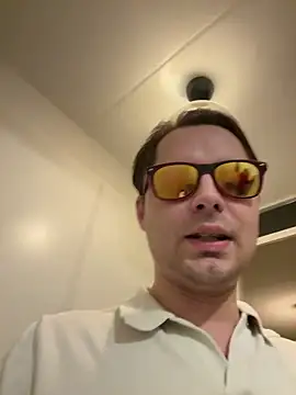 Snapshot of hottogetherNL chatting on 02/20/26, 09:04 hottogetherNL online show from 02/20/26, 09:04